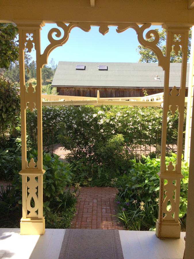 The Squibb Houses Cambria Exterior foto