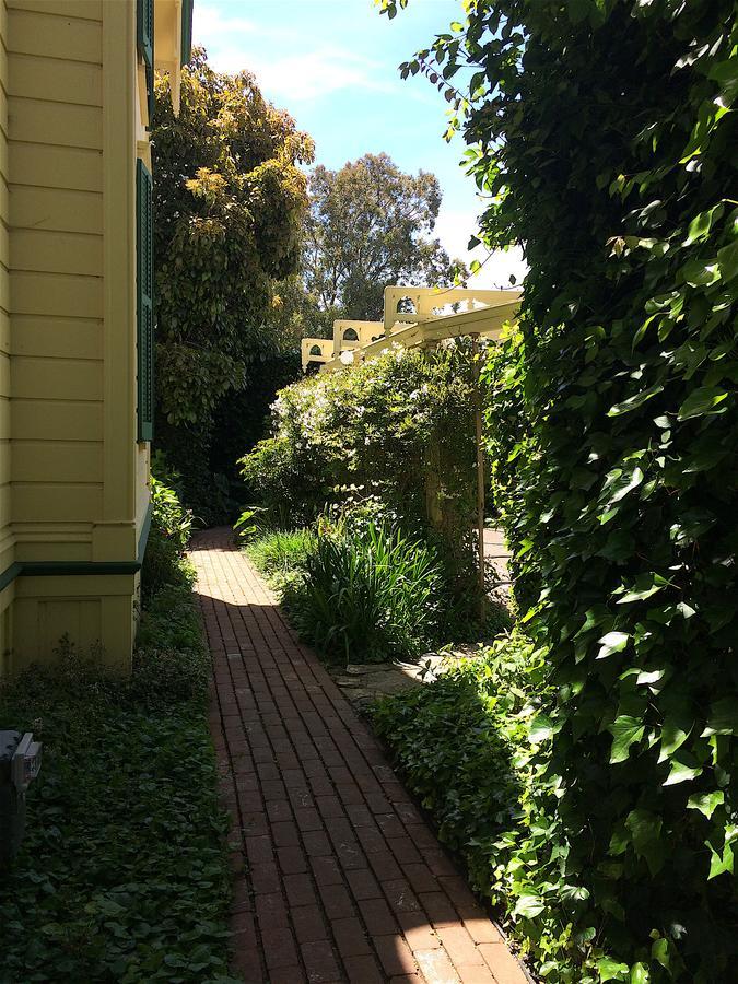 The Squibb Houses Cambria Exterior foto